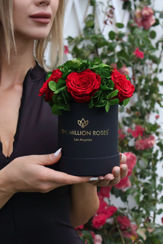 Basic Black Garden Box | Red Roses - Hidden Candles